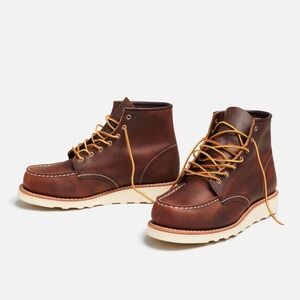 Red Wing Women’s Short Boot in Copper Rough & Tough Leather